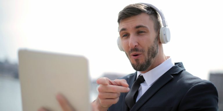 talking to someone on a tablet with Google Voice