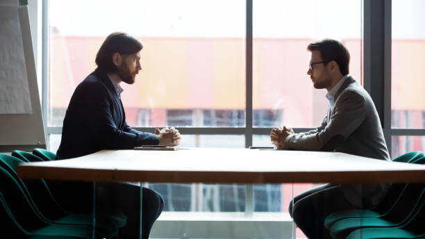 Come avere conversazioni difficili al lavoro: 3 passaggi chiave