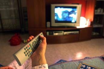 Ascolti tv 7 ottobre, Montalbano su Rai1 vince con 20,3%