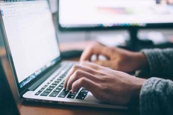 digitale web e dispositivi connessi ecco decalogo per sicurezza consumatori 2