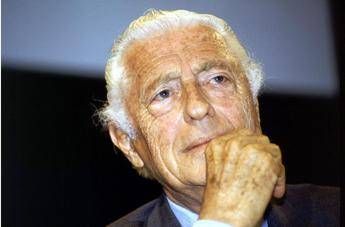 Eredità Agnelli, spunta bozza di donazione a Edoardo: al figlio quote della Dicembre