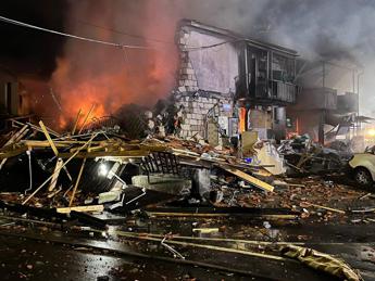 catania palazzina crolla per fuga di gas 14 feriti 2