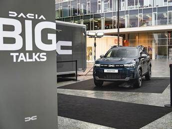 dacia bigster il nuovo suv che ridefinisce il segmento c suv 2