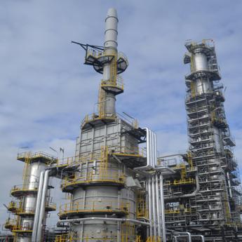 eni enilive avvia primo impianto di saf nella bioraffineria di gela 2