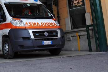 Imperia, cade dal balcone per sfuggire al marito. Il giudice: “Si prostituiva, non è femminicidio”