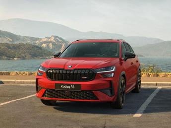 nuovo skoda kodiaq arriva la variante rs 2