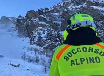 Valanga su Dolomiti a Cortina, si cerca sciatore disperso. Due ritrovati, uno è grave