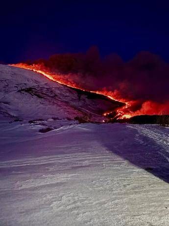etna sindaco biancavilla assalto turisti pericoloso si rispettino divieti 2
