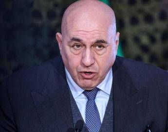 truffa a nome di crosetto il ministro denuncia pronta da venerdi 2