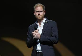 harry lascia lente di beneficenza fondato in onore di lady d cosa e successo 2