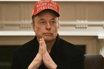 Elon Musk lascerà team Trump, presto il ritorno agli affari