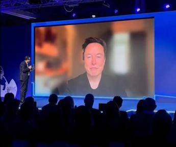 Lega, Salvini al Congresso: “Noi collante del governo”. Musk apre a ‘dazi-zero’ Usa-Ue