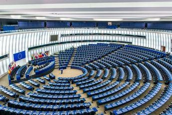 Manifestazione M5s contro Rearm Ue, domani pro Europa. A che punto siamo a Bruxelles?