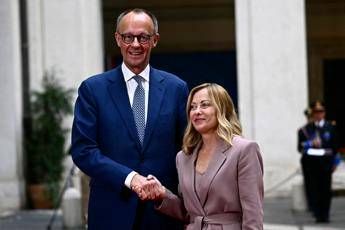 Meloni vede Merz: “Smentita assenza interesse Berlino per Italia”