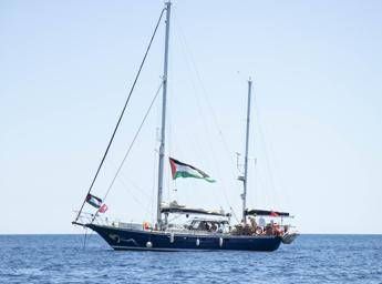 Gaza, Israele dirotta nave Flotilla con a bordo Greta Thunberg