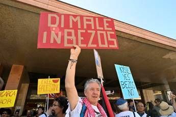 Matrimonio e proteste a Venezia, Jeff Bezos “amareggiato”