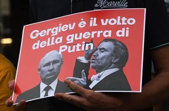 “Italia cancella cultura, non diamo perle ai porci”, Russia all’attacco sul caso Gergiev