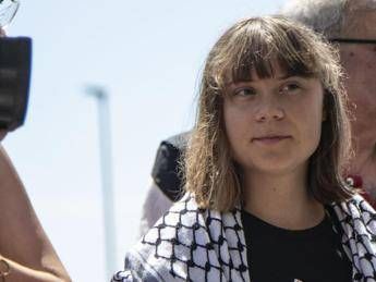 Greta Thunberg: “Il 31 agosto di nuovo in mare per Gaza, ci saranno decine di navi”
