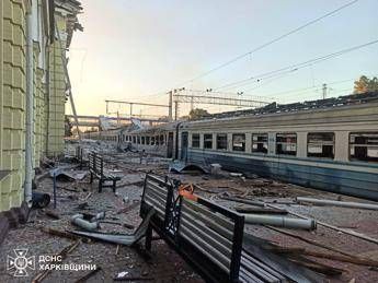 Ucraina, attacco russo a Lozova: un morto e almeno 12 feriti
