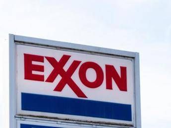 Wsj: “Colloqui segreti tra Exxon e Rosneft per possibile ritorno in Russia”