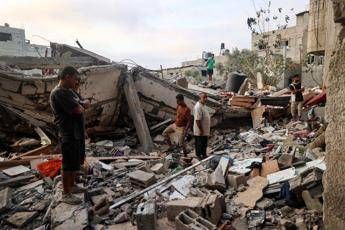 Gaza, “77 palestinesi uccisi in un giorno”. Hamas: “Da mediatori nessuna nuova proposta”