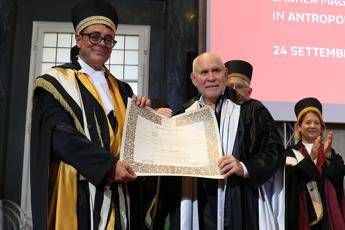 L’Università di Siena conferisce la laurea ad honorem a Steve McCurry