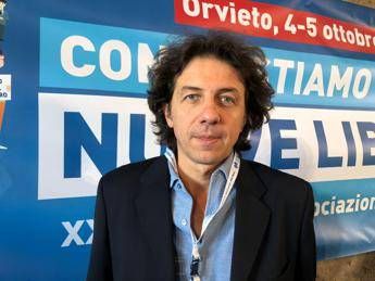 Fine vita, Cappato: “Diritto aiuto medico a morte volontaria riconosciuto a 16 persone”