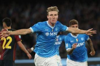 Napoli-Genoa 2-1, rimonta azzurra con Anguissa e Hojlund