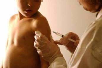 Vitiello (Cncm): “Contro meningite genitori poco informati e consapevoli”