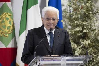 Droga, Mattarella: “Tragedia che richiede impegno corale e costante”. Meloni: “Istituzioni unite”