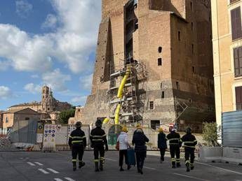 torre dei conti zona sospesa e locali in difficolta in attesa della messa in sicurezza 2