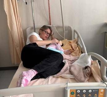 federica pellegrini in ospedale con la figlia ha avuto convulsioni febbrili 2
