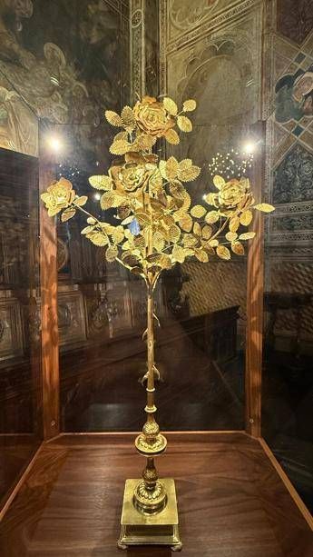 la rosa doro di pio ii torna a splendere 2