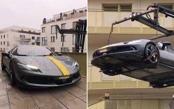 non ce parcheggio la ferrari puo stare in balcone 2