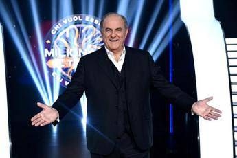 Ascolti tv, il ‘Milionario’ vince con 16,6%. Bene ‘Ornella senza fine’ su Nove