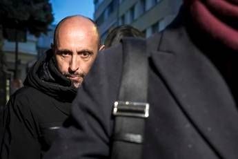 Crans-Montana, Italia richiama ambasciatore a Berna. Palazzo Chigi: “Indignati per scarcerazione Moretti”