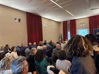 libri il merito della democrazia di walter mauriello fa tappa a pescara 2