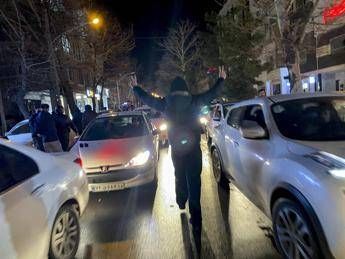 Proteste in Iran, Trump: “Se Teheran ucciderà ancora, colpiremo molto duramente”