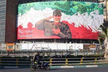 Proteste in Iran, Trump: “Usa pronti a intervenire”. Teheran risponde: “Stia attento”