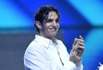 Sanremo 2026, l’annuncio di Conti: “Achille Lauro co-conduttore della seconda serata”