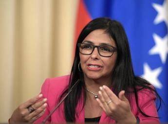 Venezuela, Rodriguez conferma negoziati su ambasciate: “Per ribadire condanna agli Usa”