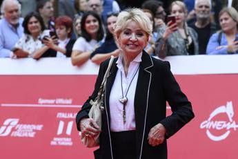 Verissimo, torna Enrica Bonaccorti in studio: la battaglia contro il tumore