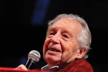 addio a gilberto salmoni sopravvissuto a buchenwald 2