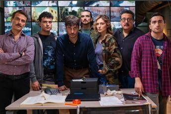 ascolti tv martedi 3 febbraio linvisibile su rai1 domina il prime time 2