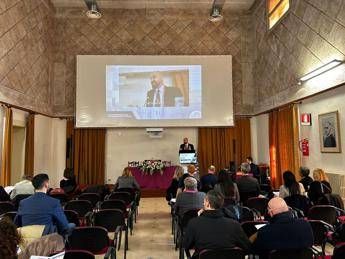 diagnosi precoce e screening per la salute della schiena riflettori accesi a lecce 2