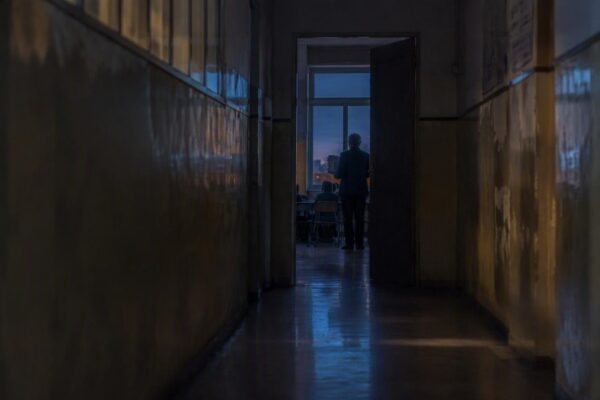 Gilda degli insegnanti denuncia: precariato storico e pensioni penalizzanti soffocano la scuola