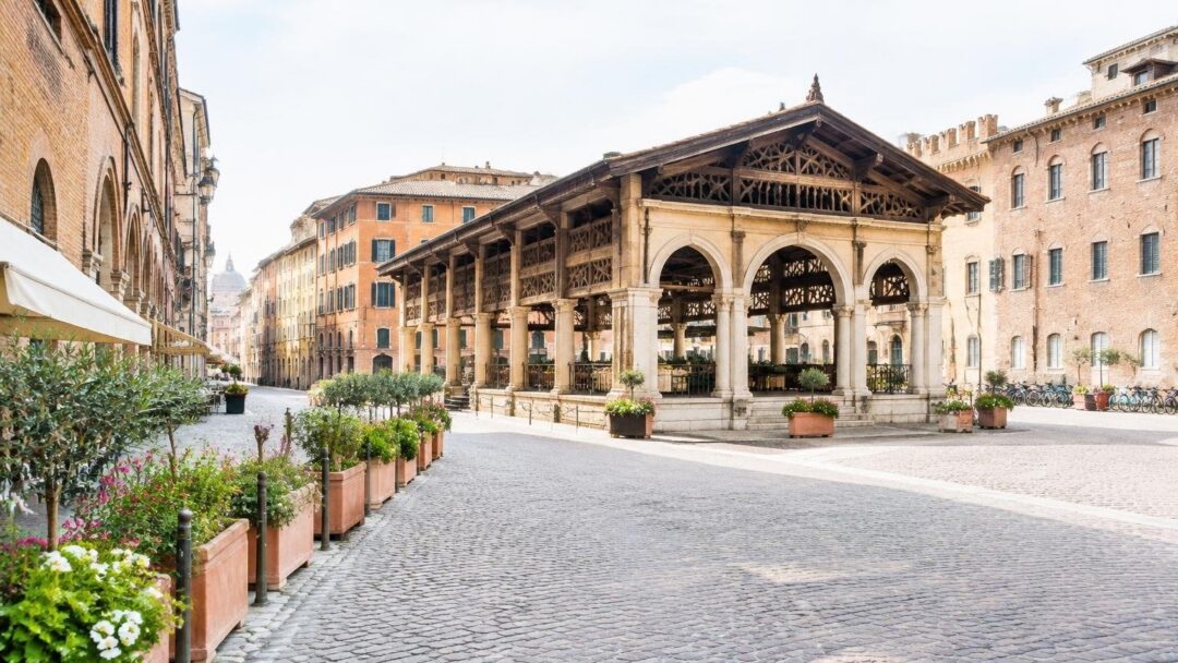 Fine del mercato del Carmine, l’edificio passa al patrimonio comunale