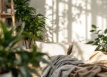 Immagine che illustra strategie per risparmiare energia domestica