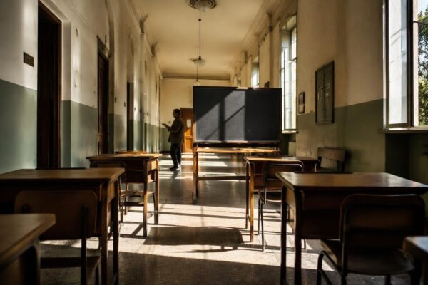 Docenti: cosa cambia per ferie, congedo e retribuzione fino a 14 anni