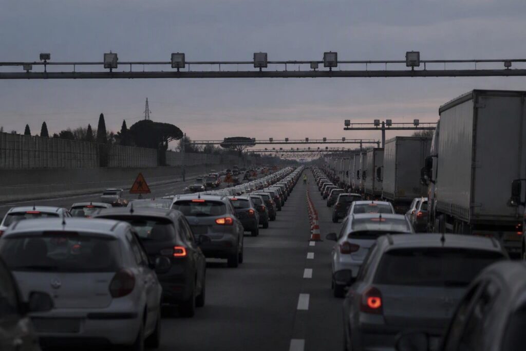 Incidente su A91 e chiusure su Grande Raccordo Anulare: aggiornamento